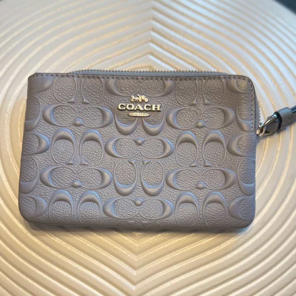 Springtime Coach Signature Leather Corner Zip Wristlet (Twilight) - NWOT - Picture 13 of 13